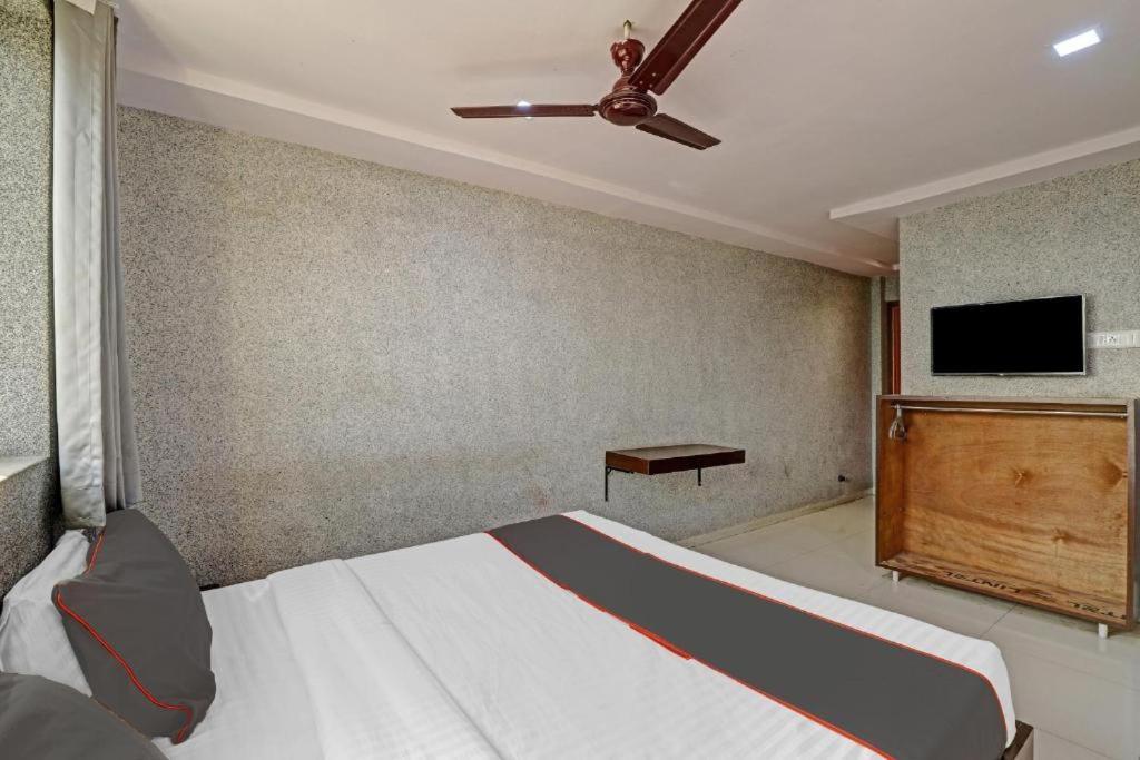 Hotel Mayura, Ankleshwar מראה חיצוני תמונה